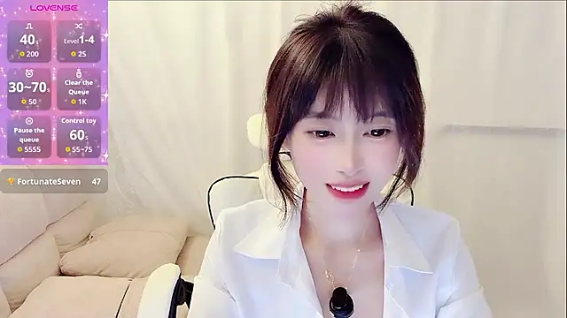 yuanbao a online show from February 2026 12:23:02 PM