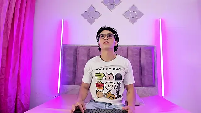 0anonimo bottom1 online show from September 2025 01:02:01 PM