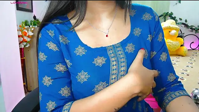 Snapshot of WildDimpi_0 chatting on November 2025 05:56:01 PM WildDimpi 0 online show from November 2025 05:56:01 PM