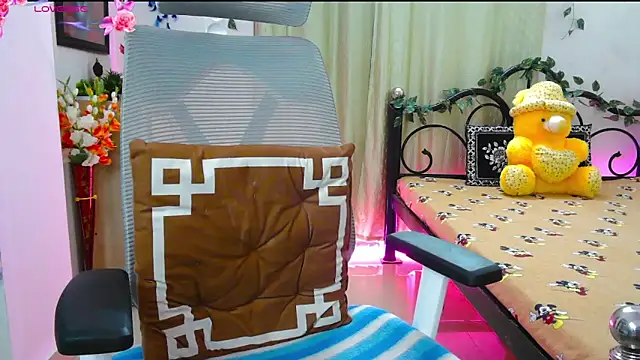 Snapshot of WildDimpi_0 chatting on December 2025 06:14:01 PM WildDimpi 0 online show from December 2025 06:14:01 PM