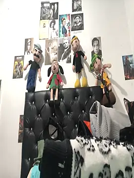 elpeluchenegroxxx3 online show from November 2025 08:31:01 PM