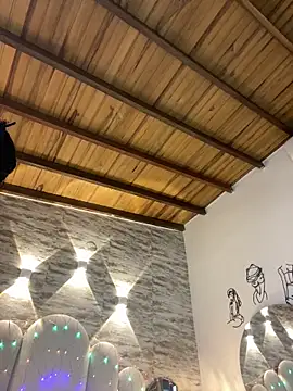 Kristy1  online show from December 2025 11:15:02 AM