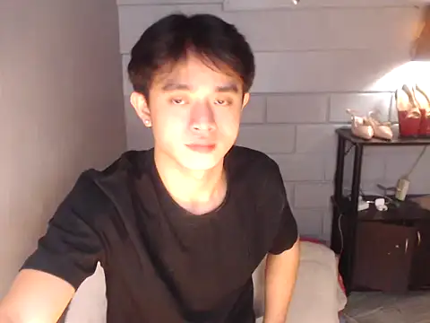 Snapshot of NautyBoyBrazeen_143 chatting on April 2026 10:57:02 AM NautyBoyBrazeen 143 online show from April 2026 10:57:02 AM