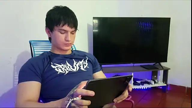 ErickWalton online show from October 2025 05:19:02 AM