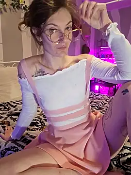 Snapshot of Blossom94 chatting on October 2025 05:22:02 PM Blossom94 online show from October 2025 05:22:02 PM