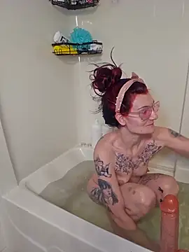 Snapshot of Blossom94 chatting on February 2026 04:38:01 AM Blossom94 online show from February 2026 04:38:01 AM