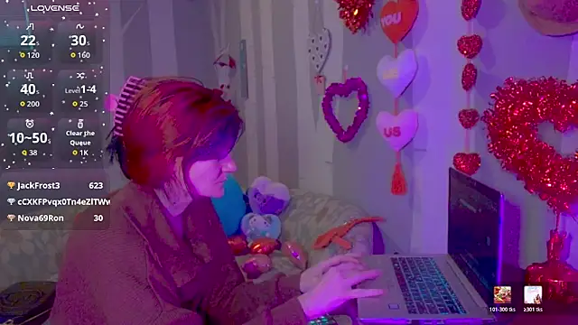 Snapshot of Blossom94 chatting on February 2026 10:05:02 PM Blossom94 online show from February 2026 10:05:02 PM