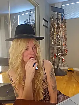 Snapshot of Blossom94 chatting on February 2026 08:43:01 PM Blossom94 online show from February 2026 08:43:01 PM