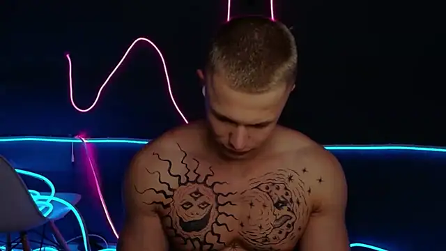 James  Noah online show from November 2025 01:39:01 AM