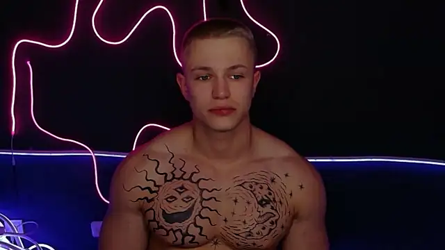 James  Noah online show from November 2025 08:40:01 PM