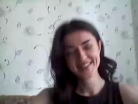 Snapshot of Oravielle chatting on May 2026 03:17:01 PM Oravielle online show from May 2026 03:17:01 PM