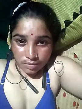 Snapshot of Hot_cupal chatting on September 2025 05:35:02 PM Hot cupal online show from September 2025 05:35:02 PM