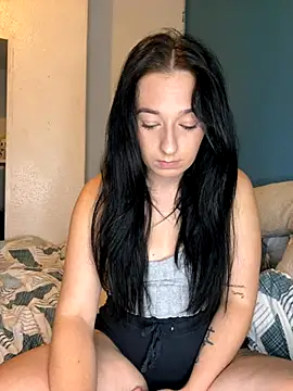 aurora28 online show from September 2025 06:21:01 PM