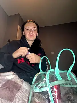 aurora28 online show from September 2025 10:04:01 PM