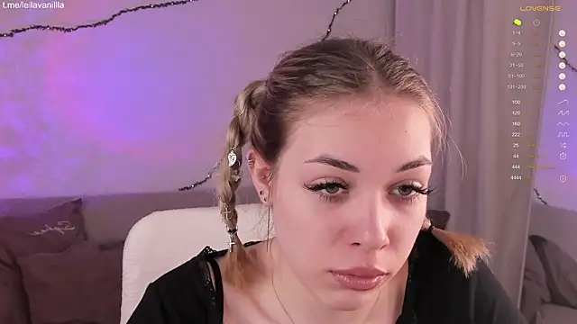 Leila Vanilla online show from April 2026 04:38:01 AM