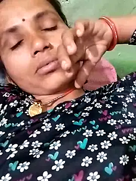Snapshot of KIRTI12_HOT chatting on October 2025 05:03:01 PM KIRTI12 HOT online show from October 2025 05:03:01 PM
