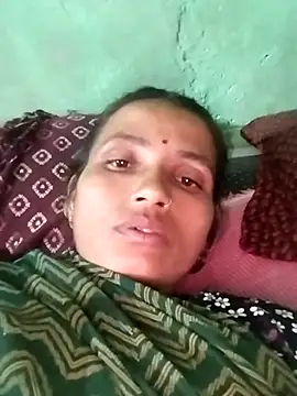 Snapshot of KIRTI12_HOT chatting on November 2025 03:45:02 PM KIRTI12 HOT online show from November 2025 03:45:02 PM