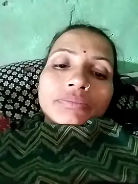 Snapshot of KIRTI12_HOT chatting on December 2025 03:40:02 PM KIRTI12 HOT online show from December 2025 03:40:02 PM
