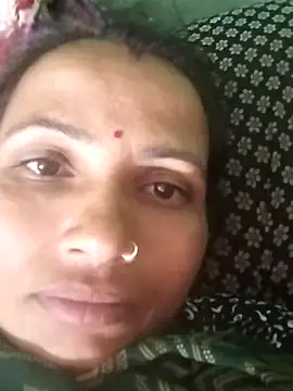 Snapshot of KIRTI12_HOT chatting on January 2026 04:11:01 PM KIRTI12 HOT online show from January 2026 04:11:01 PM