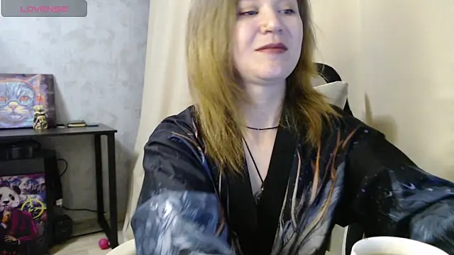 harpermoss online show from October 2025 10:18:02 PM