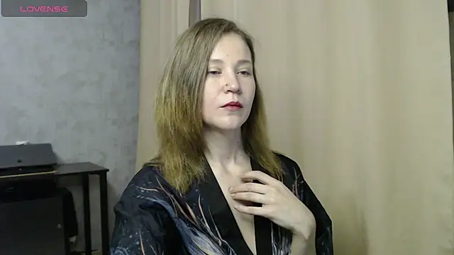 harpermoss online show from October 2025 08:20:01 PM