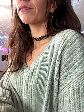 Snapshot of icy_pisces chatting on December 2025 11:31:01 PM icy pisces online show from December 2025 11:31:01 PM