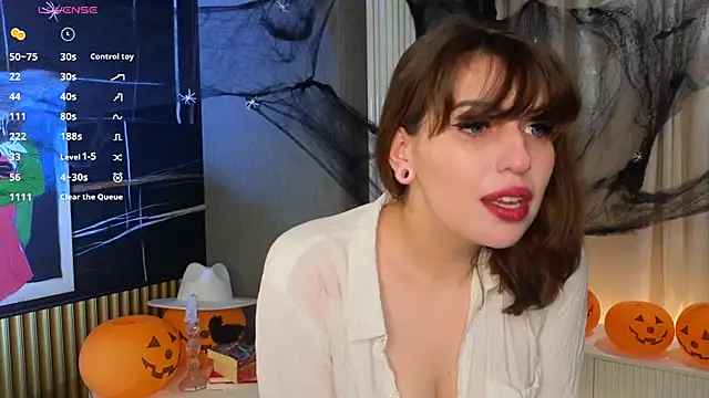 autumn eve online show from October 2025 09:27:01 PM