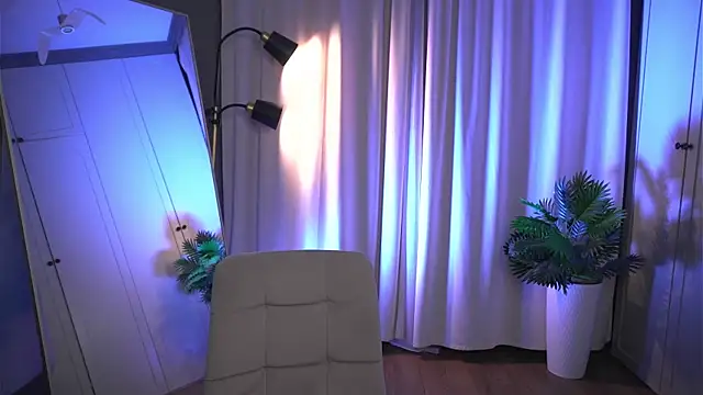 autumn eve online show from November 2025 08:20:01 PM