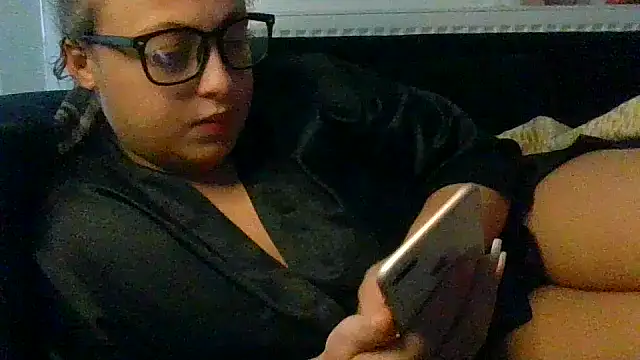 Welsh Maya19X online show from October 2025 12:30:02 PM