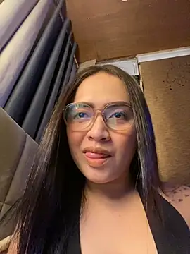 Snapshot of yourdevilsweettsx chatting on November 2025 03:22:01 PM yourdevilsweettsx online show from November 2025 03:22:01 PM