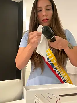 Snapshot of emmablog chatting on September 2025 02:35:01 AM emmablog online show from September 2025 02:35:01 AM