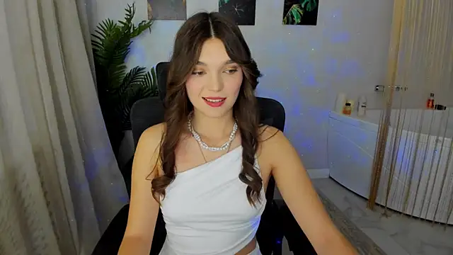 DivineAmour online show from November 2025 12:05:01 PM