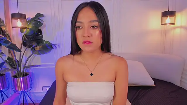 Dafne Hillss online show from October 2025 12:50:02 PM