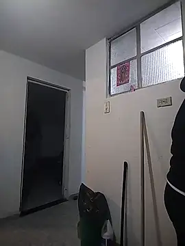 Shantey Laurent online show from October 2025 09:35:02 AM