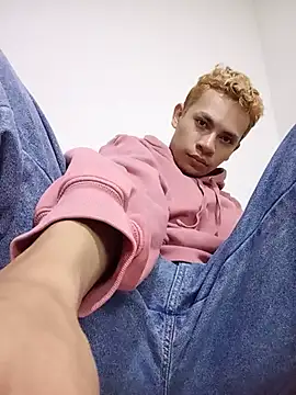 kittymutant99 online show from July 2026 11:13:02 PM