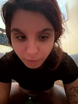 Snapshot of Brutecia2002 chatting on January 2026 10:50:01 AM Brutecia2002 online show from January 2026 10:50:01 AM