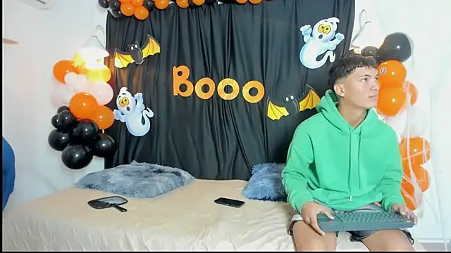 maicol cum23 online show from October 2025 08:51:02 PM