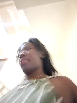 Rossie-Cameron online show from November 2025 01:00:02 PM