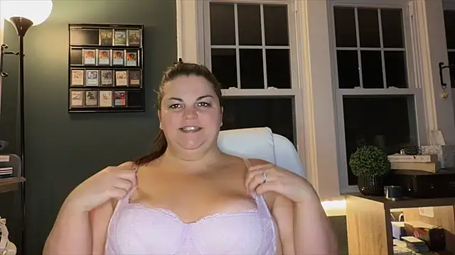 Snapshot of PlayWithBrittany chatting on November 2025 11:54:02 PM PlayWithBrittany online show from November 2025 11:54:02 PM