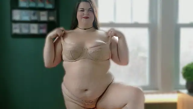 Snapshot of PlayWithBrittany chatting on November 2025 07:34:02 PM PlayWithBrittany online show from November 2025 07:34:02 PM