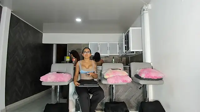 Snapshot of Melissa_tylor69 chatting on May 2026 03:22:01 AM Melissa tylor69 online show from May 2026 03:22:01 AM
