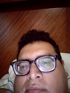 Snapshot of Santiagoqro85 chatting on October 2025 01:18:01 PM Santiagoqro85 online show from October 2025 01:18:01 PM