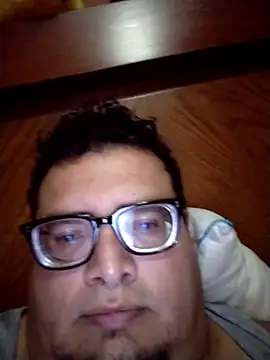 Snapshot of Santiagoqro85 chatting on October 2025 03:36:01 AM Santiagoqro85 online show from October 2025 03:36:01 AM