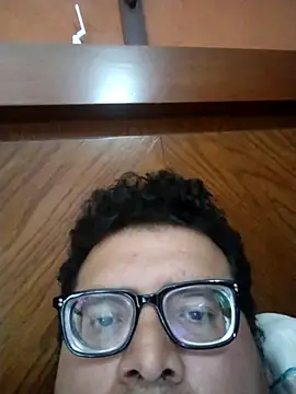 Snapshot of Santiagoqro85 chatting on October 2025 06:31:01 PM Santiagoqro85 online show from October 2025 06:31:01 PM