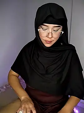 Snapshot of rhizanthella_ chatting on September 2025 06:40:02 PM rhizanthella online show from September 2025 06:40:02 PM