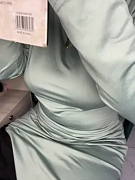 Snapshot of rhizanthella_ chatting on January 2026 07:29:01 PM rhizanthella online show from January 2026 07:29:01 PM