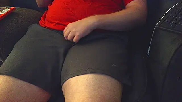 thighguy30 online show from October 2025 05:13:02 PM