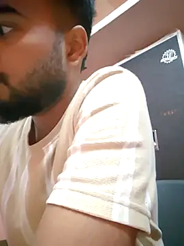 soniriyaa010101 online show from November 2025 03:08:02 PM