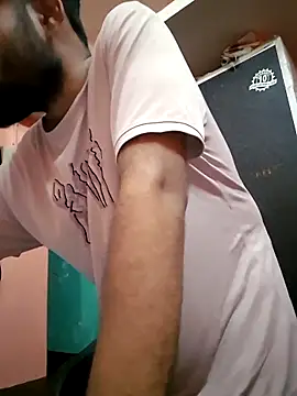 soniriyaa010101 online show from April 2026 07:58:01 PM