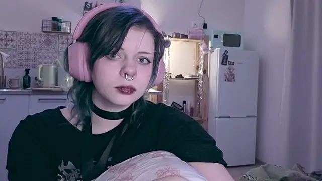 Alice Zev online show from March 2026 01:01:01 AM